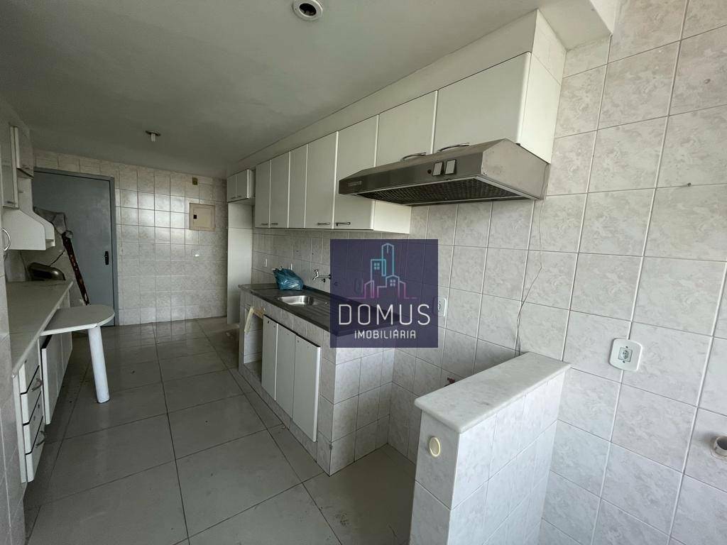 Apartamento para alugar com 3 quartos, 85m² - Foto 4