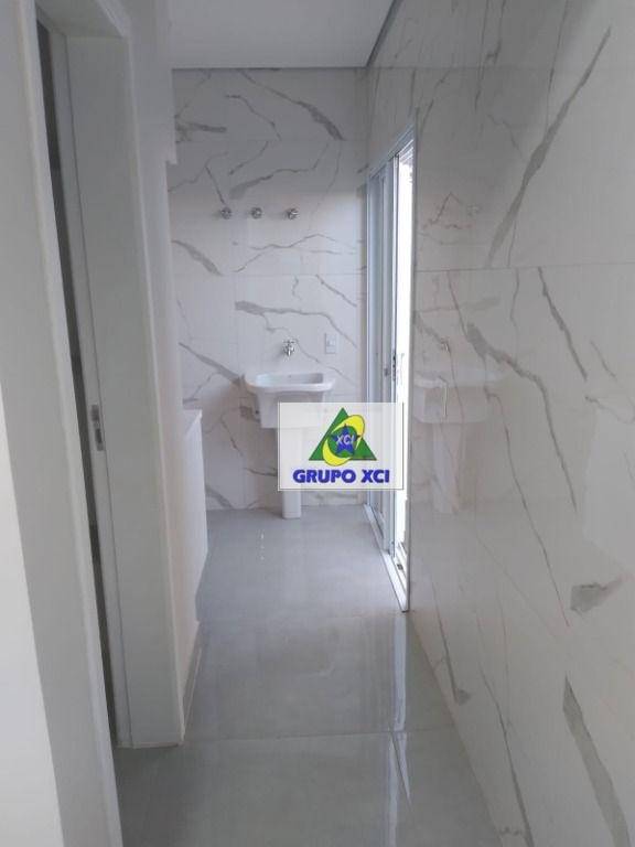 Sobrado à venda com 4 quartos, 190m² - Foto 14