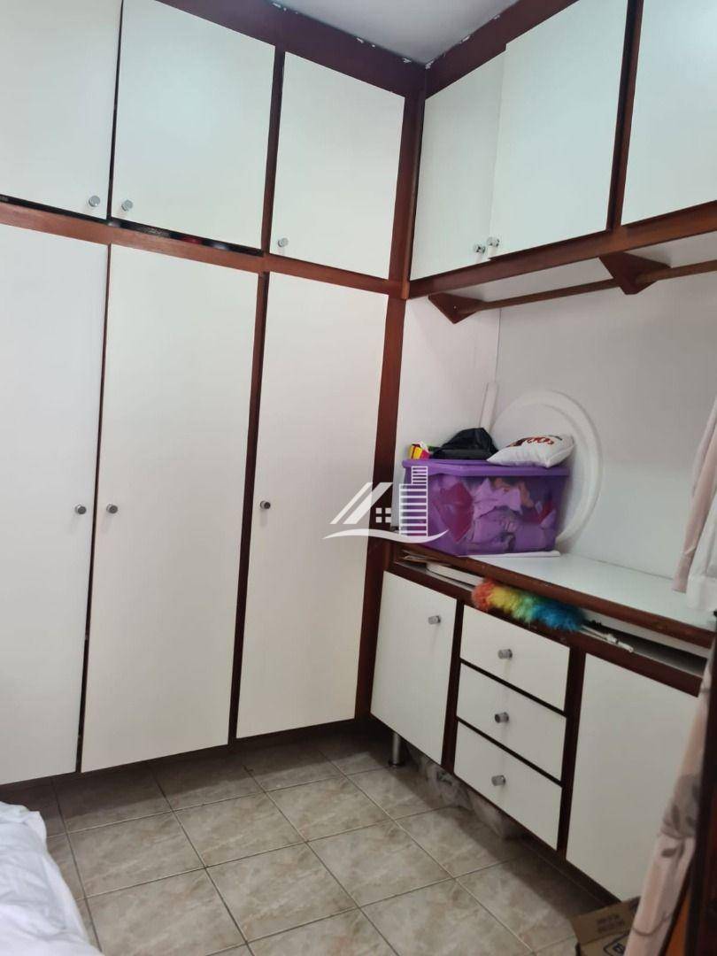 Apartamento à venda com 3 quartos, 135m² - Foto 10