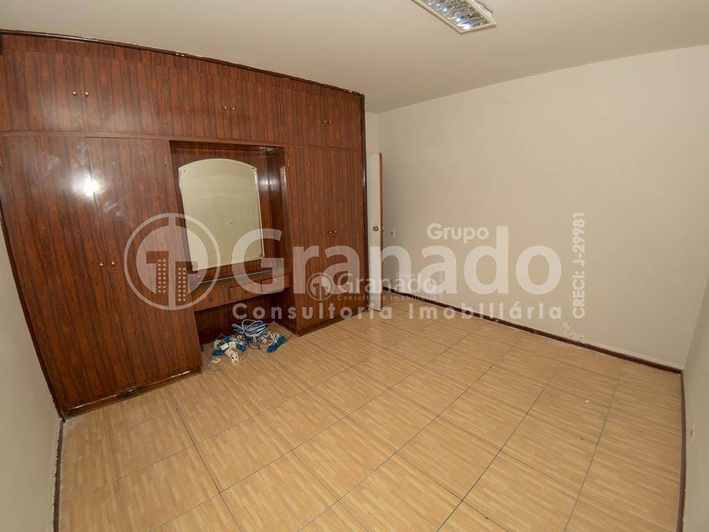 Casa à venda com 4 quartos, 400m² - Foto 28