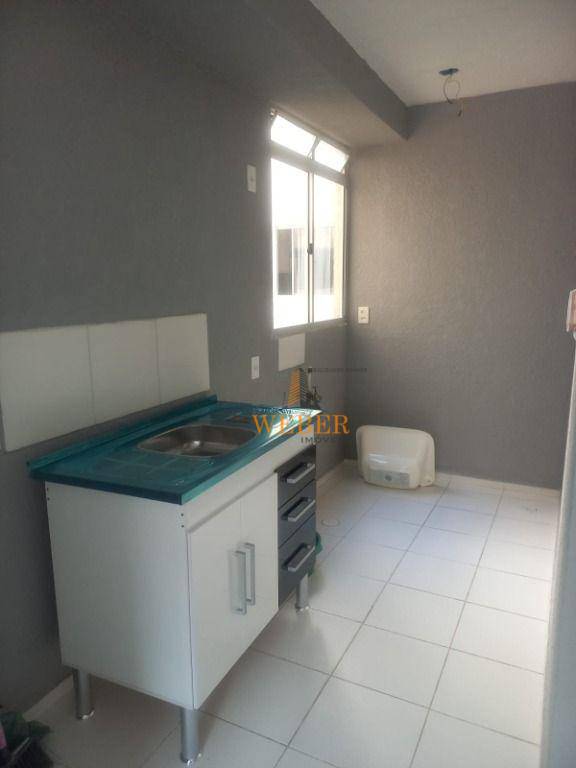 Apartamento à venda com 2 quartos, 45m² - Foto 3