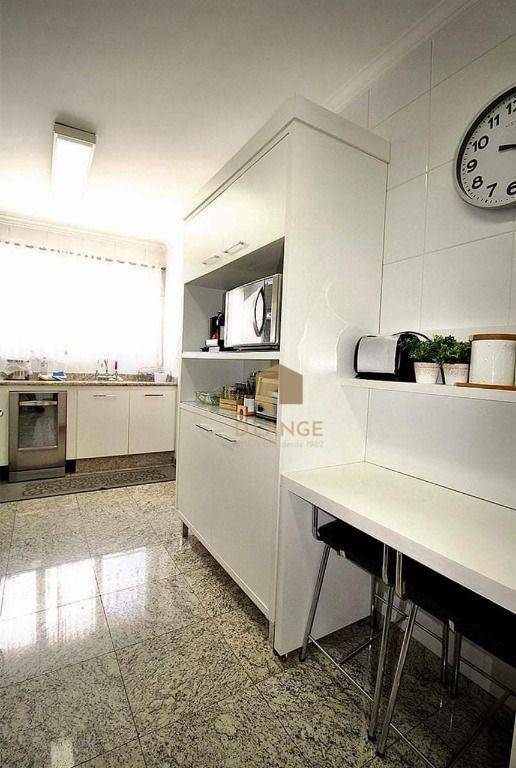 Apartamento à venda com 4 quartos, 141m² - Foto 19