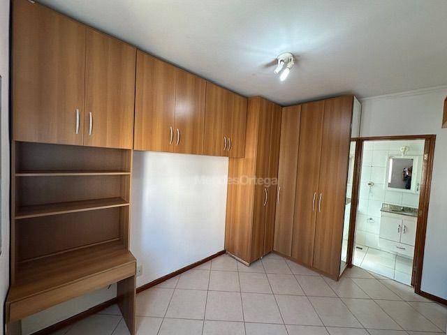 Apartamento à venda com 2 quartos, 58m² - Foto 11