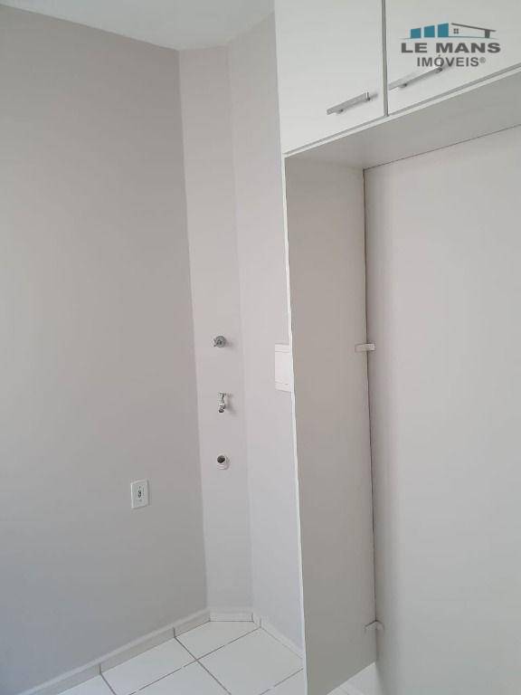 Apartamento à venda com 2 quartos, 35m² - Foto 22