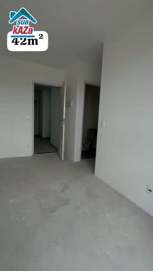 Apartamento à venda com 2 quartos, 42m² - Foto 7