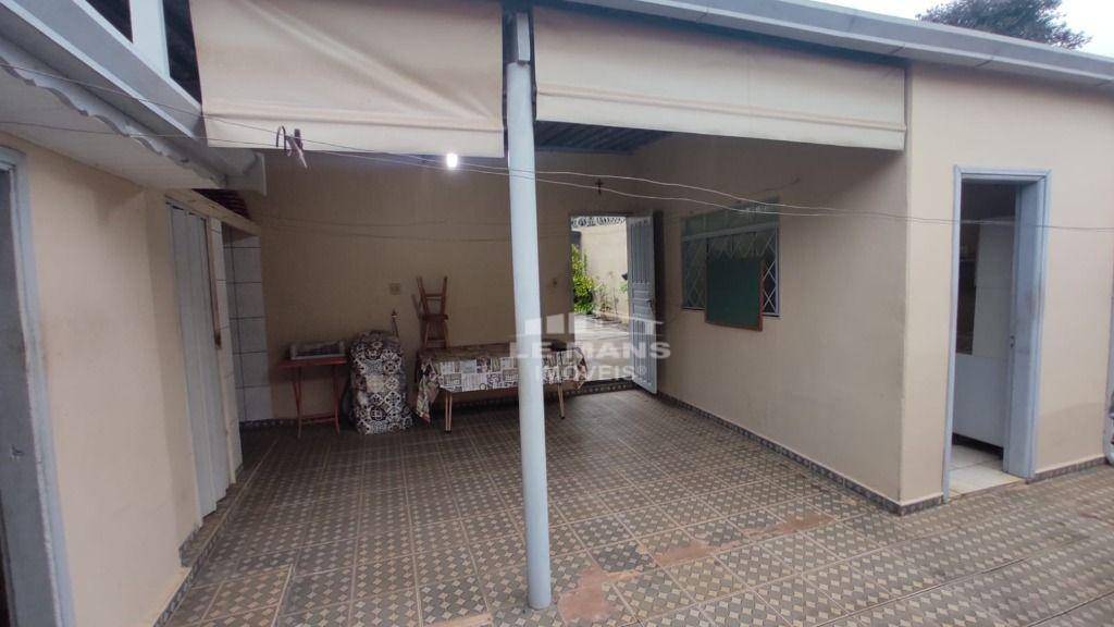 Casa à venda com 3 quartos, 96m² - Foto 12