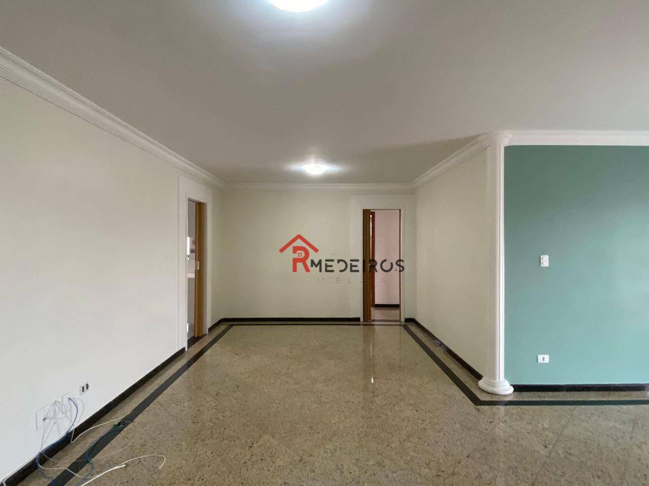 Apartamento para alugar com 3 quartos, 132m² - Foto 3