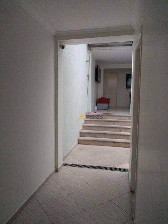 Sobrado à venda com 3 quartos, 318m² - Foto 43