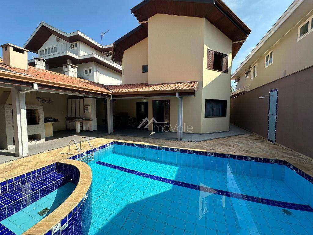 Casa de Condomínio à venda e aluguel com 4 quartos, 220m² - Foto 1