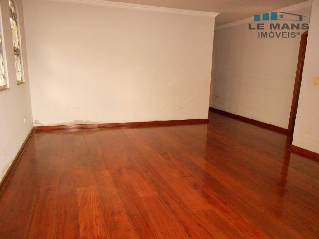 Casa à venda com 3 quartos, 220m² - Foto 10