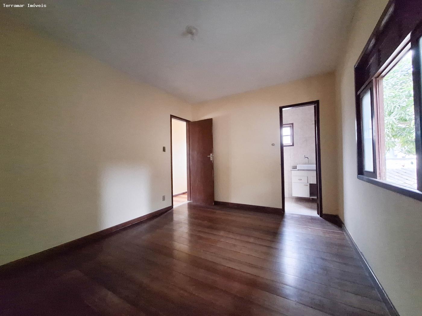 Casa à venda com 3 quartos, 250m² - Foto 15