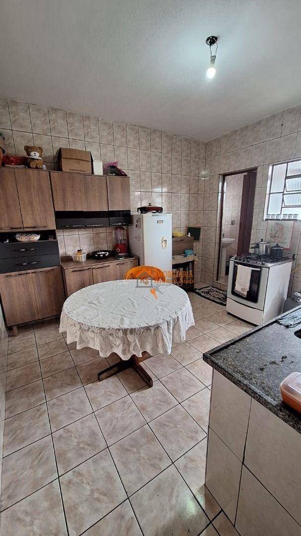 Casa à venda com 8 quartos, 600m² - Foto 1