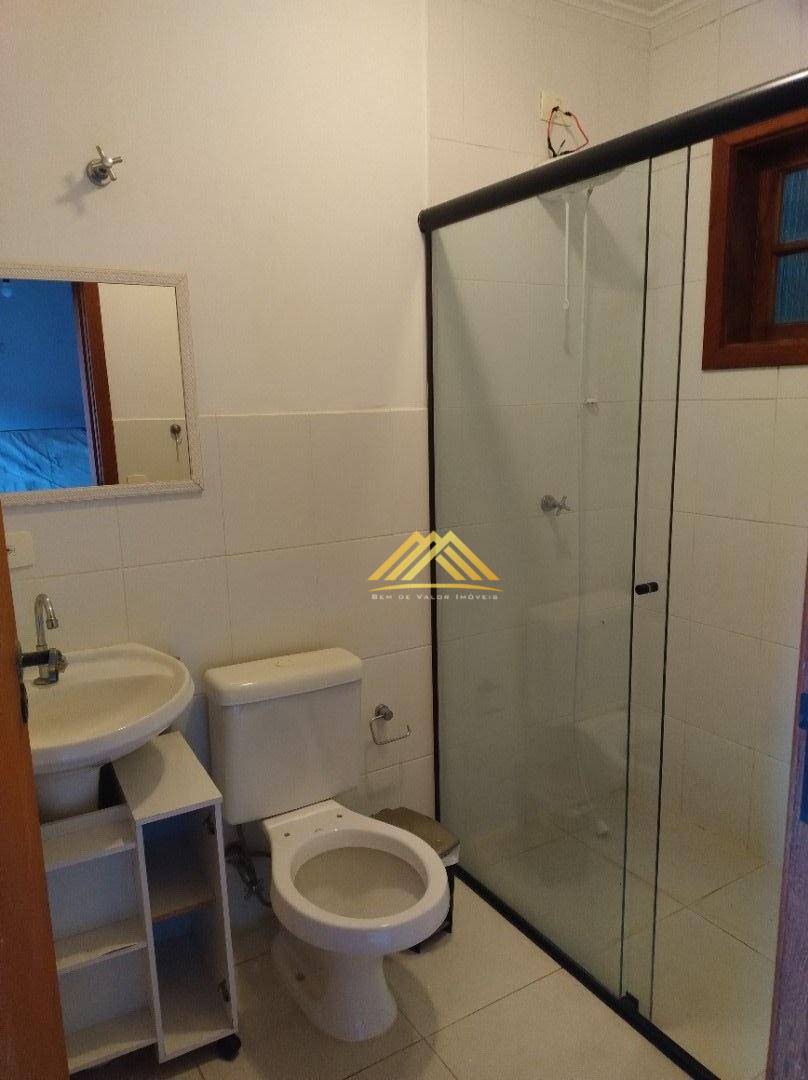 Casa à venda e aluguel com 3 quartos, 400m² - Foto 39