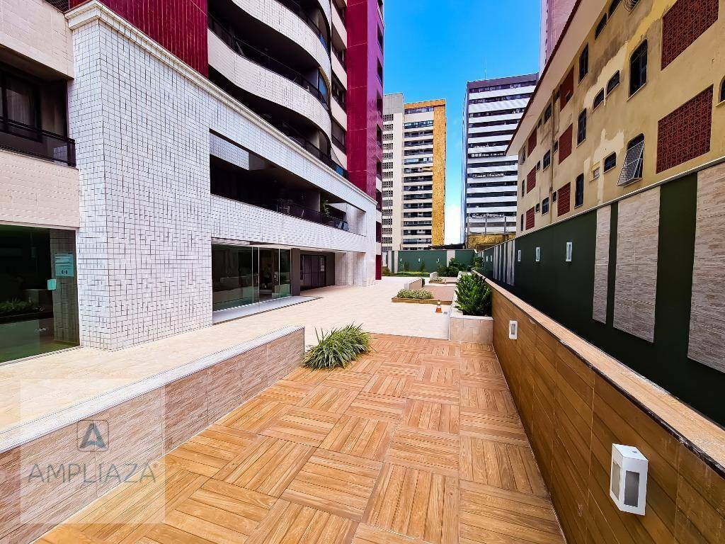 Apartamento à venda com 3 quartos, 137m² - Foto 5