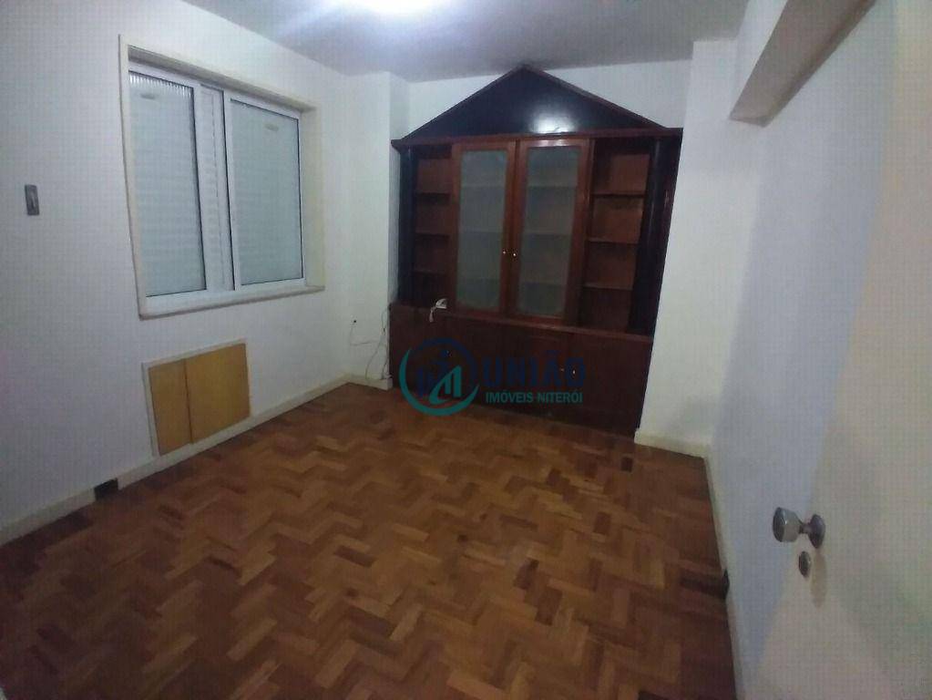 Apartamento à venda com 4 quartos, 300m² - Foto 14