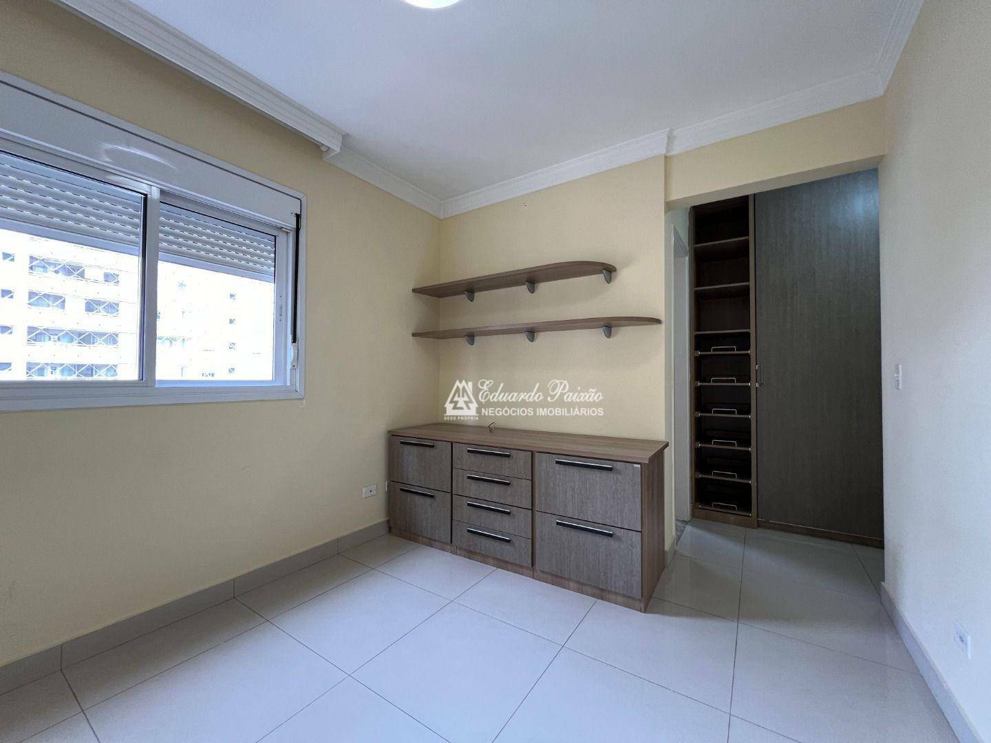 Apartamento à venda com 3 quartos, 114m² - Foto 13