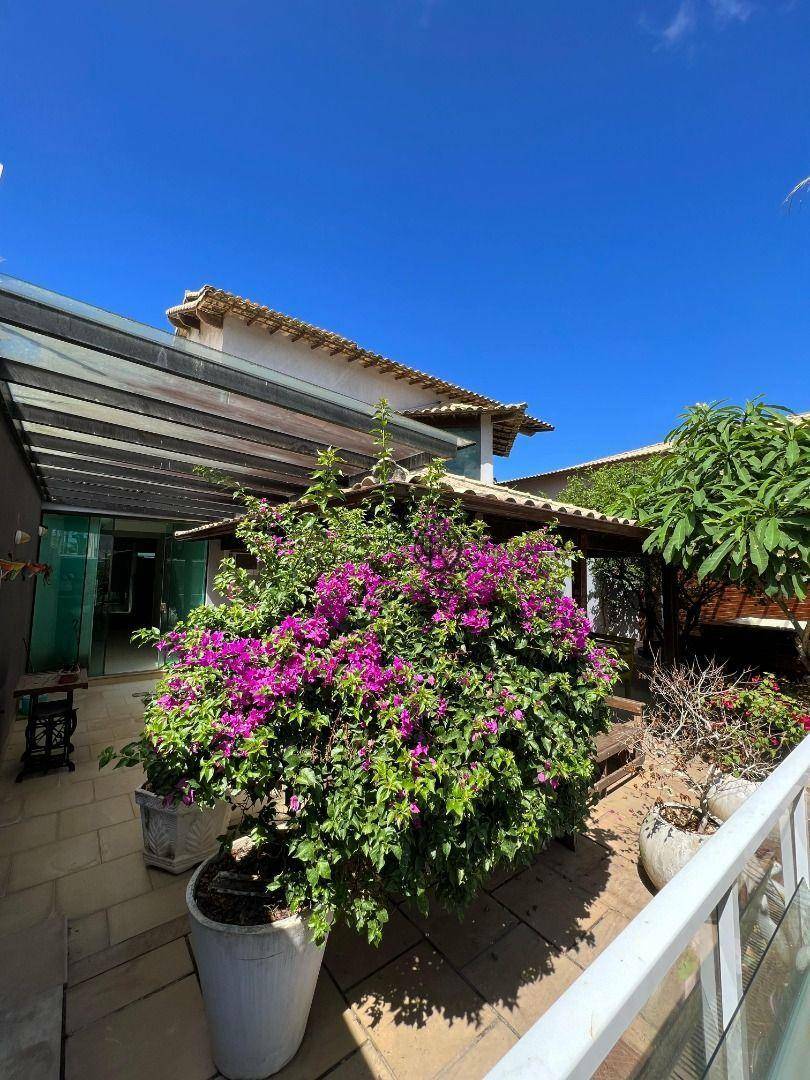 Casa para alugar com 4 quartos, 289m² - Foto 5
