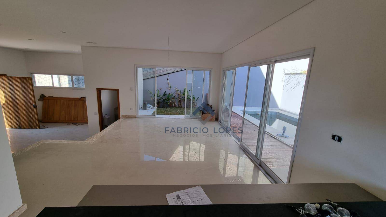 Casa à venda e aluguel com 3 quartos, 320m² - Foto 12