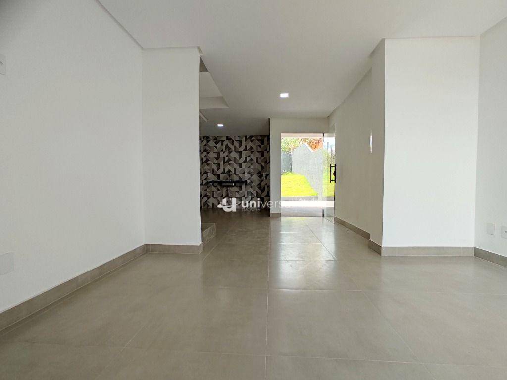 Casa à venda com 3 quartos, 150m² - Foto 4