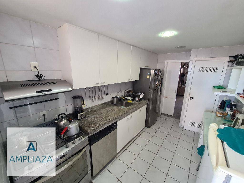 Apartamento à venda com 3 quartos, 118m² - Foto 11