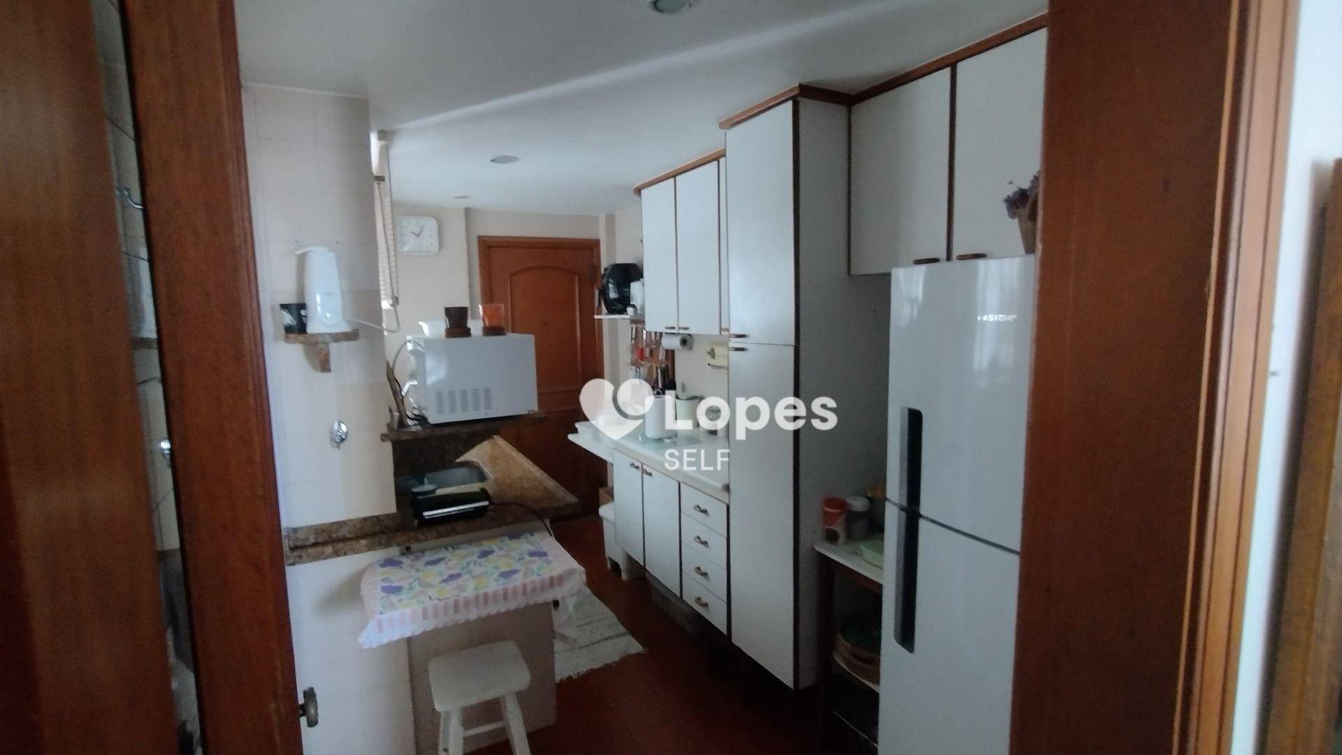 Apartamento à venda com 2 quartos, 72m² - Foto 7