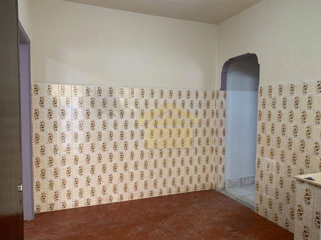 Casa para alugar com 1 quarto, 40M2 - Foto 6