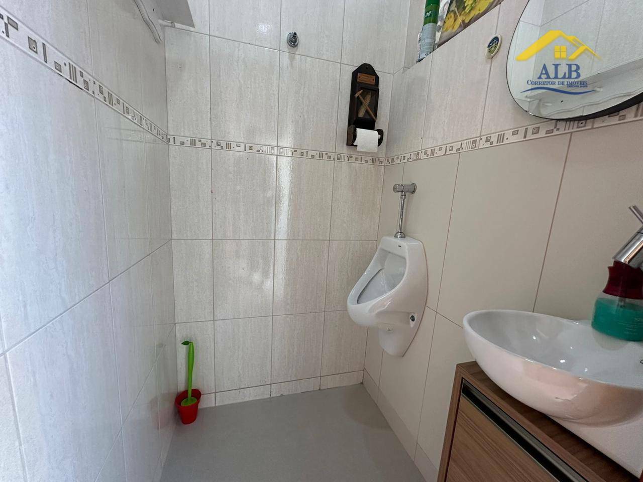 Sobrado à venda com 3 quartos, 200m² - Foto 19