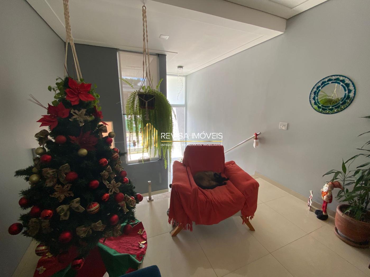 Casa de Condomínio à venda com 4 quartos, 250m² - Foto 22