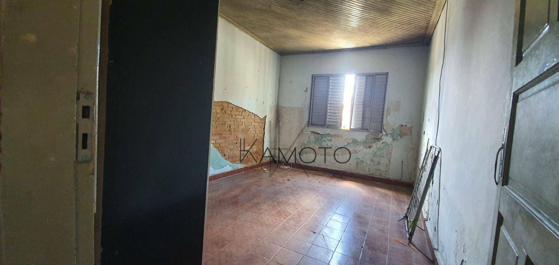 Casa à venda com 5 quartos, 200m² - Foto 14