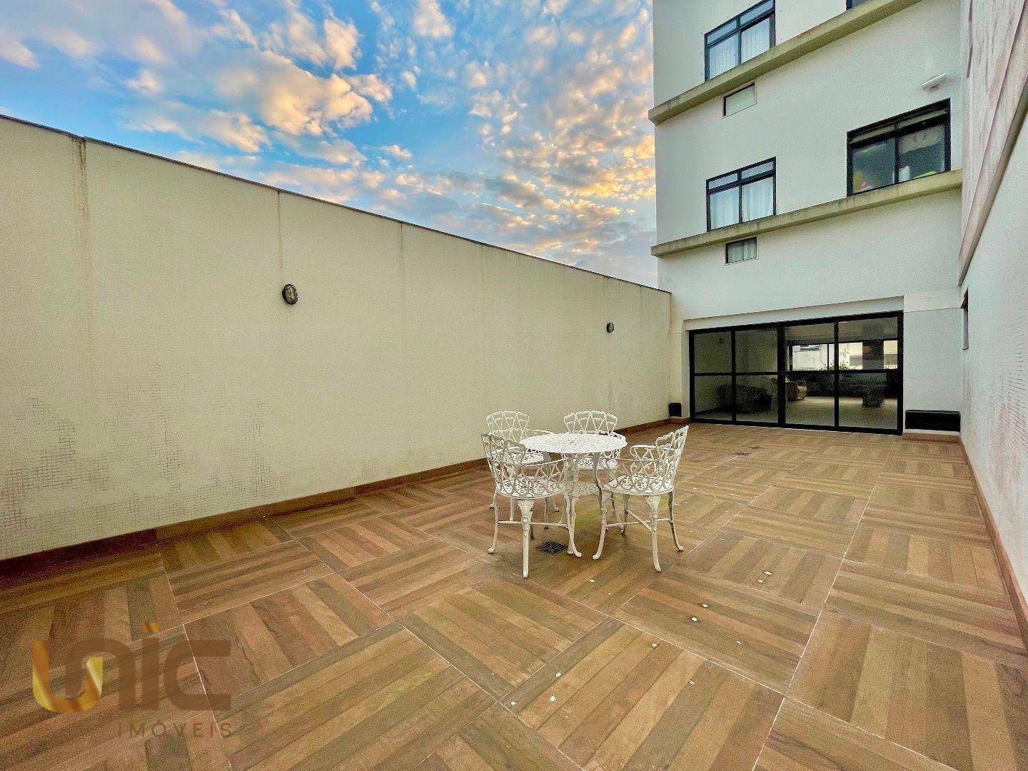 Apartamento à venda com 2 quartos, 103m² - Foto 23