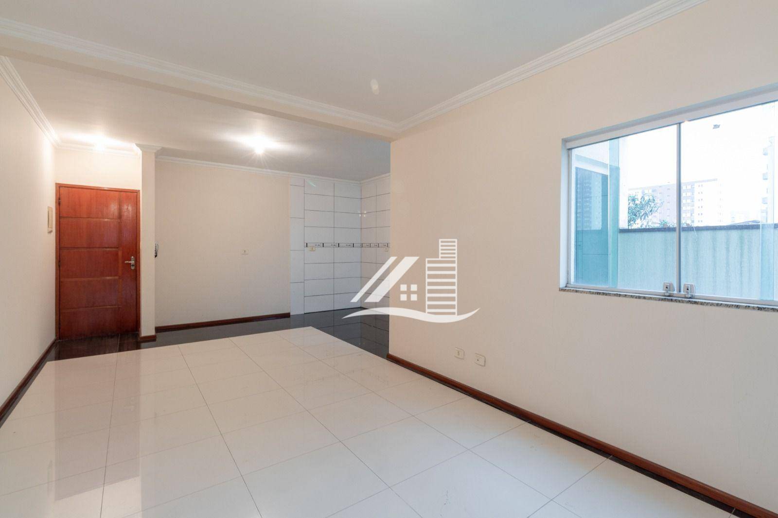 Apartamento à venda com 3 quartos, 90m² - Foto 2