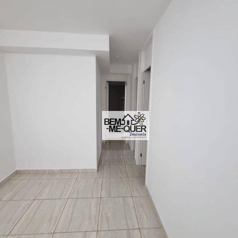 Apartamento para alugar com 2 quartos, 65m² - Foto 9