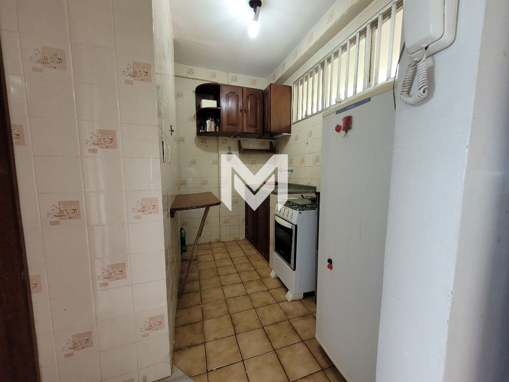 Apartamento à venda com 1 quarto, 70m² - Foto 3