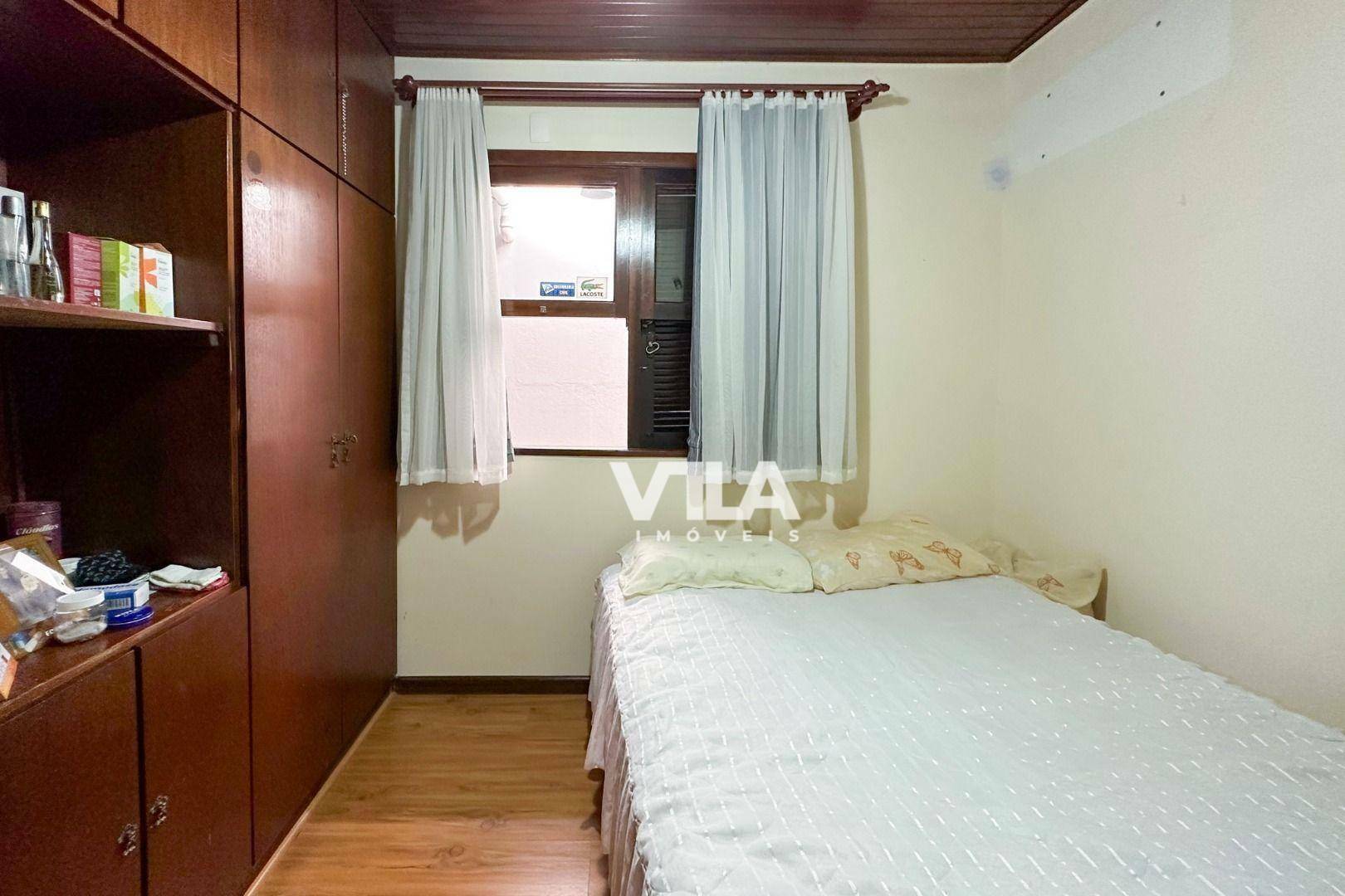 Casa à venda com 3 quartos, 200m² - Foto 14