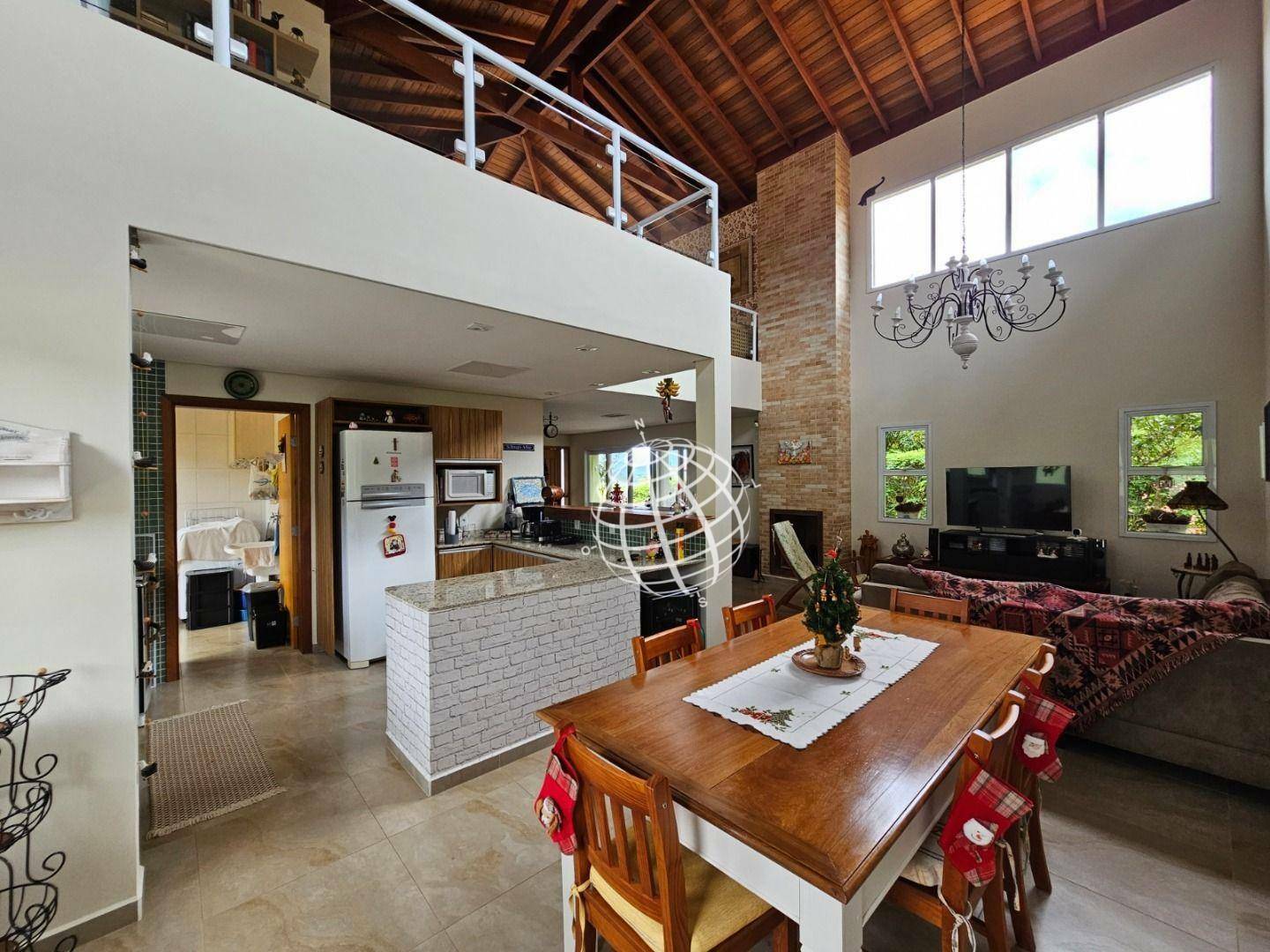 Casa de Condomínio à venda com 3 quartos, 323m² - Foto 4