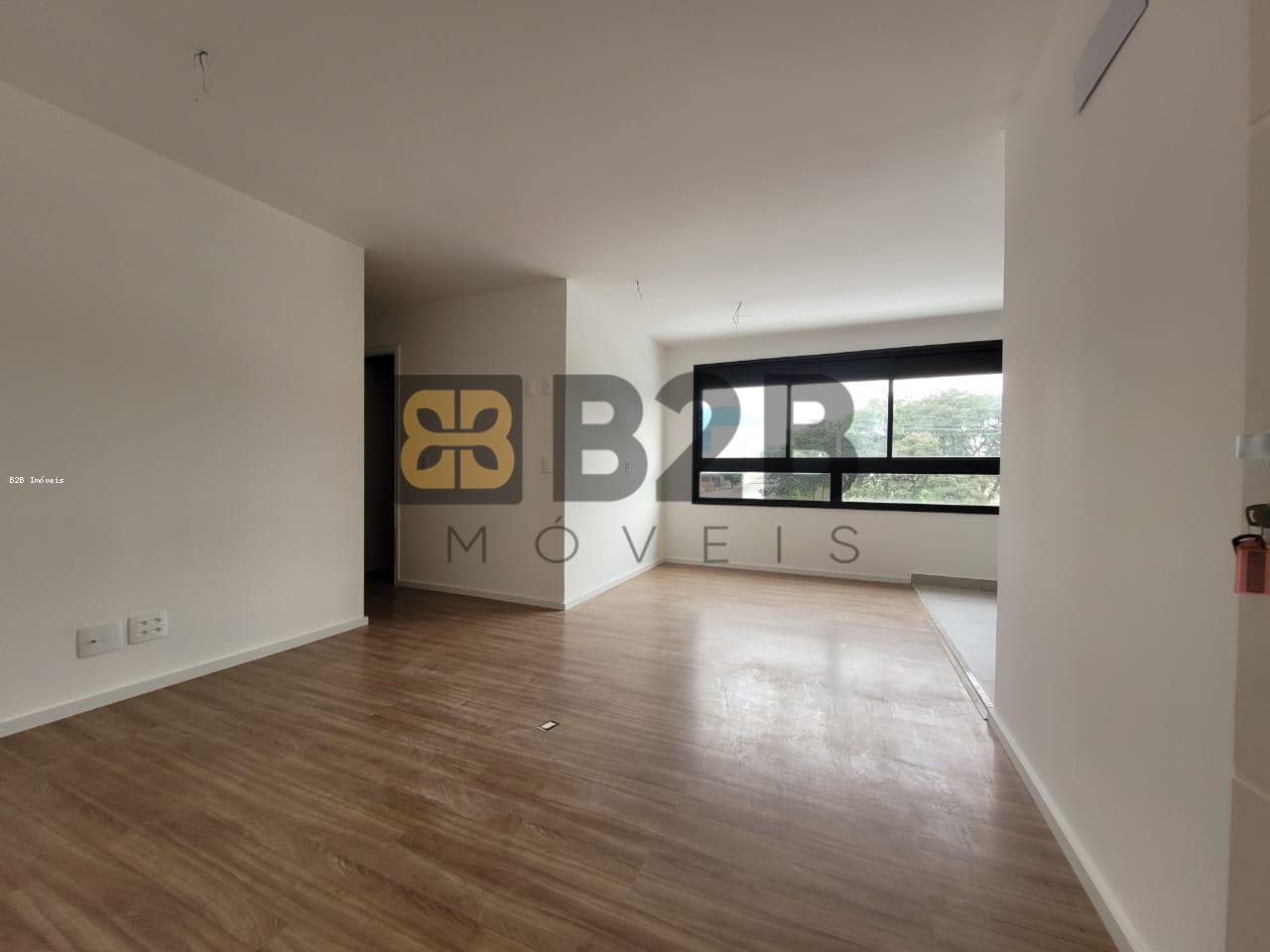 Apartamento à venda com 2 quartos, 64m² - Foto 4