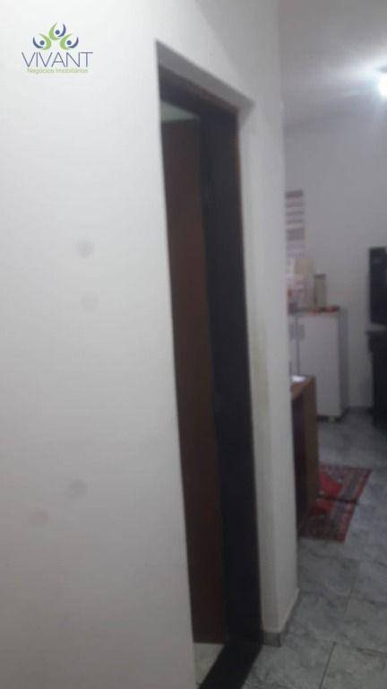 Sobrado à venda com 3 quartos, 164m² - Foto 2