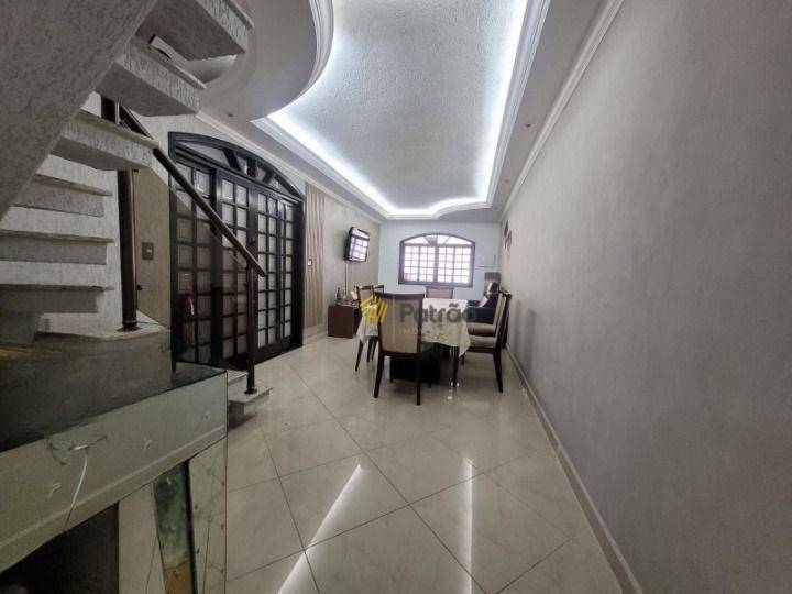 Sobrado à venda com 3 quartos, 225m² - Foto 14