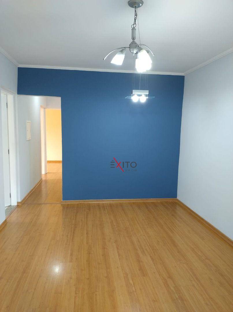 Apartamento à venda com 3 quartos, 83m² - Foto 2