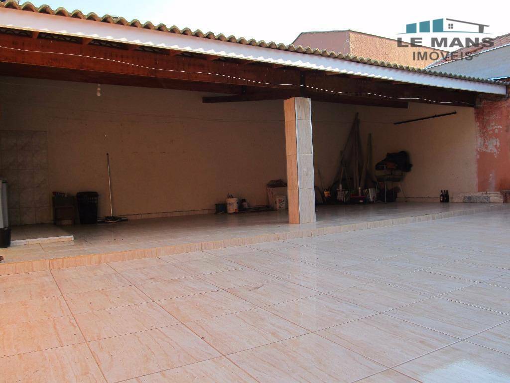 Casa à venda com 3 quartos, 210m² - Foto 23