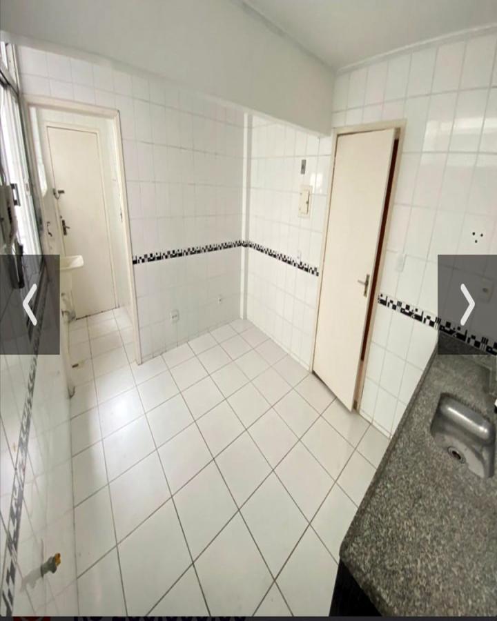 Apartamento à venda com 2 quartos, 75m² - Foto 9