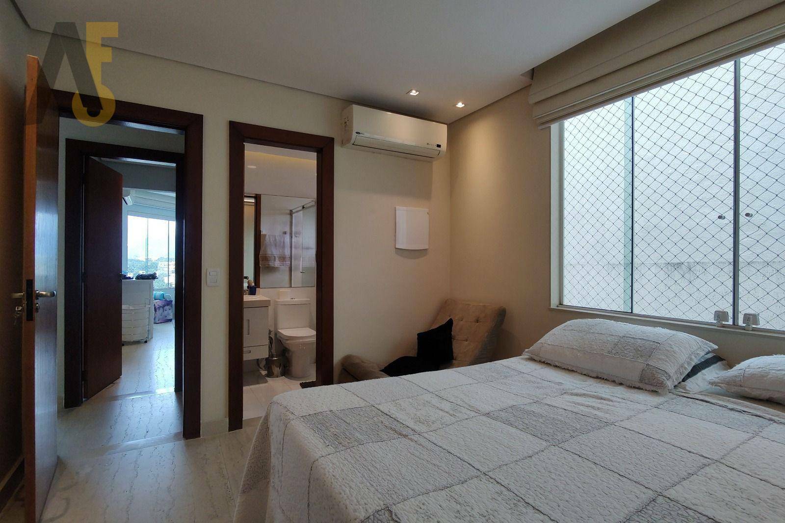 Casa de Condomínio à venda com 4 quartos, 298m² - Foto 20