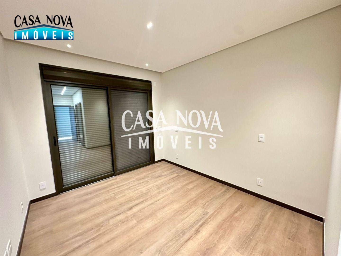 Casa de Condomínio à venda com 4 quartos, 323m² - Foto 16
