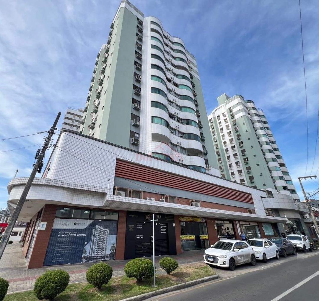 Apartamento à venda com 3 quartos, 20m² - Foto 2