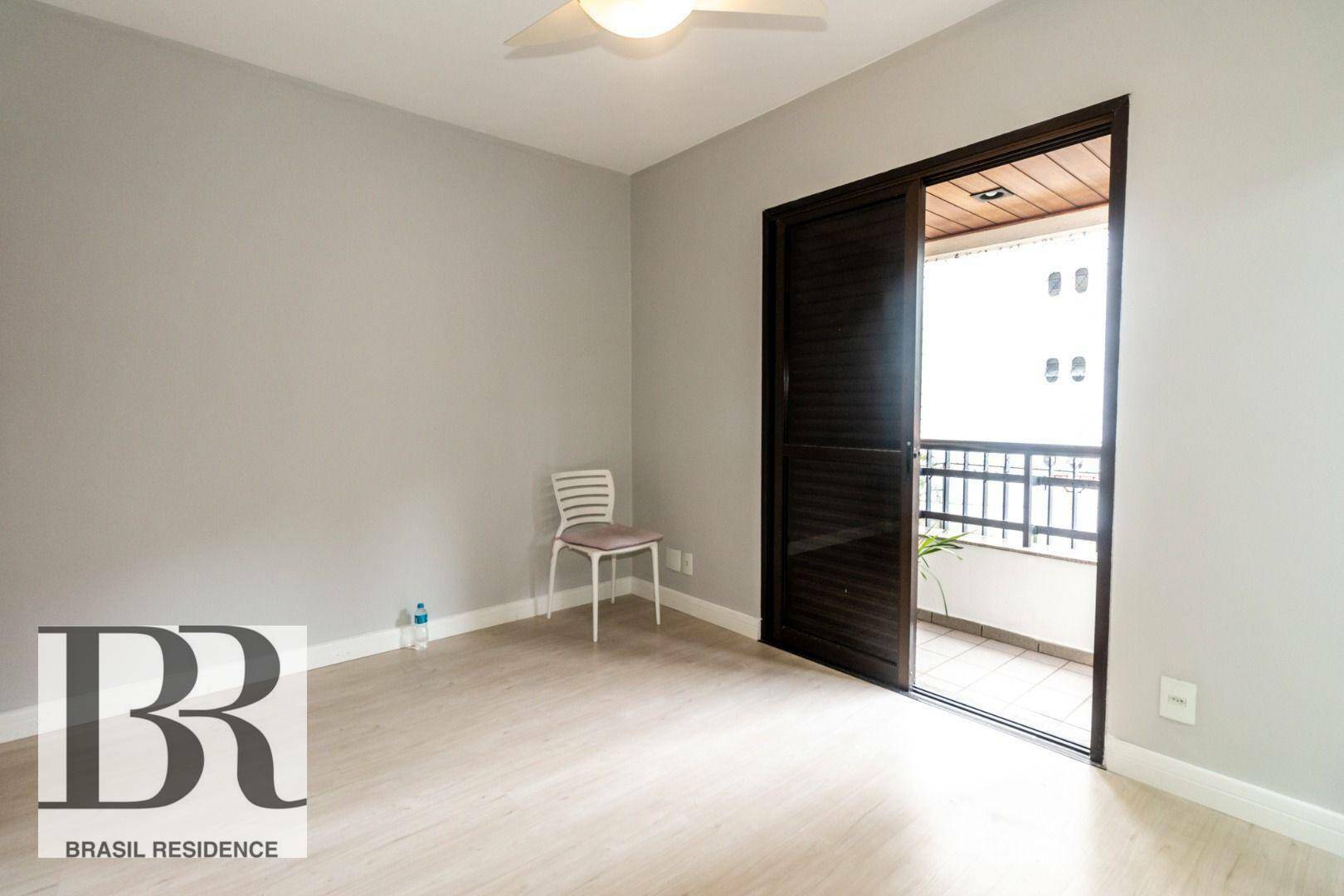 Apartamento para alugar com 4 quartos, 140m² - Foto 15