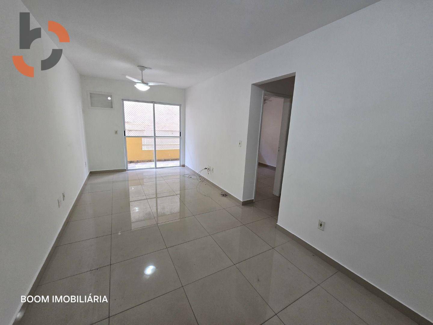 Apartamento à venda com 2 quartos, 72m² - Foto 10