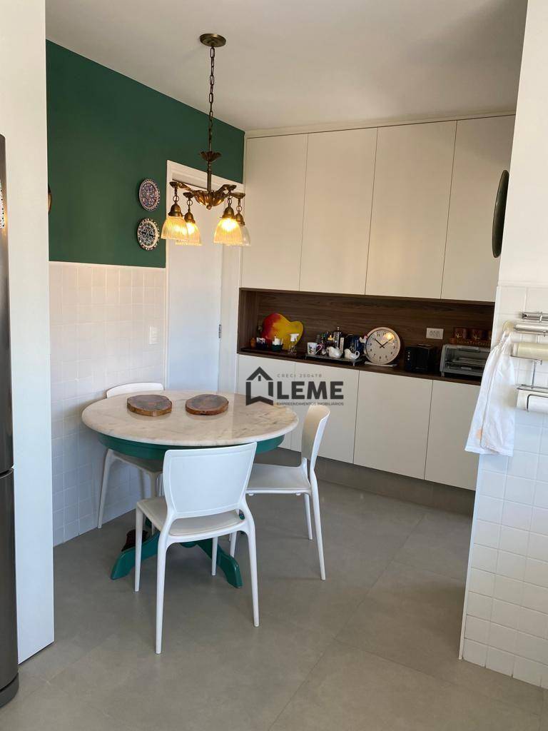 Apartamento à venda com 3 quartos, 150m² - Foto 11