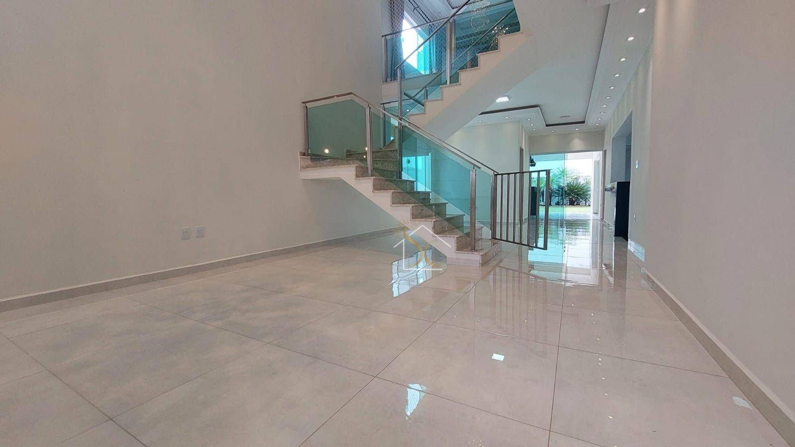 Casa de Condomínio à venda com 3 quartos, 260m² - Foto 2