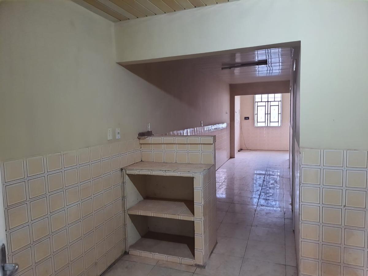 Casa à venda com 2 quartos, 72m² - Foto 4