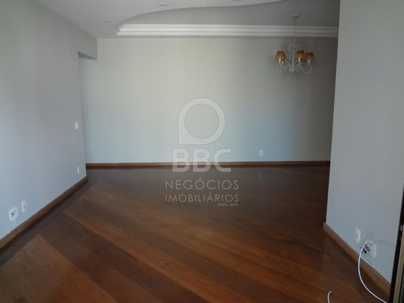 Apartamento à venda com 3 quartos, 125m² - Foto 4